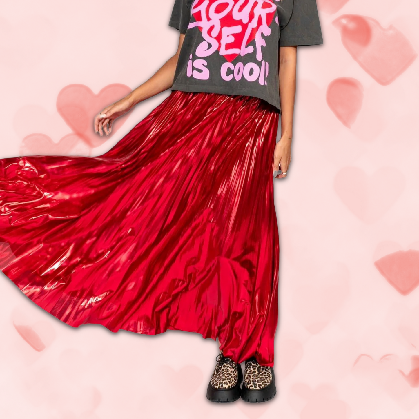 METALLIC RED HOT PLEATED SKIRT